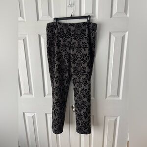 Karen Kane Embossed Velvet Piper Pant XL Grey Black Baroque Filigree Cropped